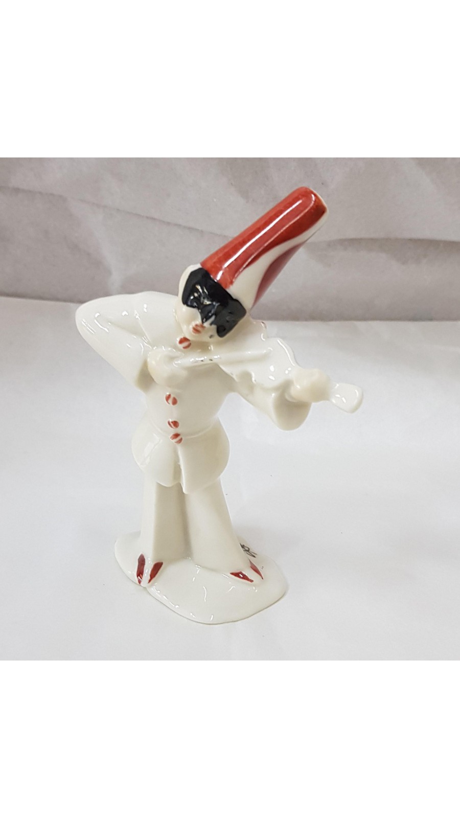 PULCINELLA CON VIOLINO CM12 IN CERAMICA DI CAPODIMONTE