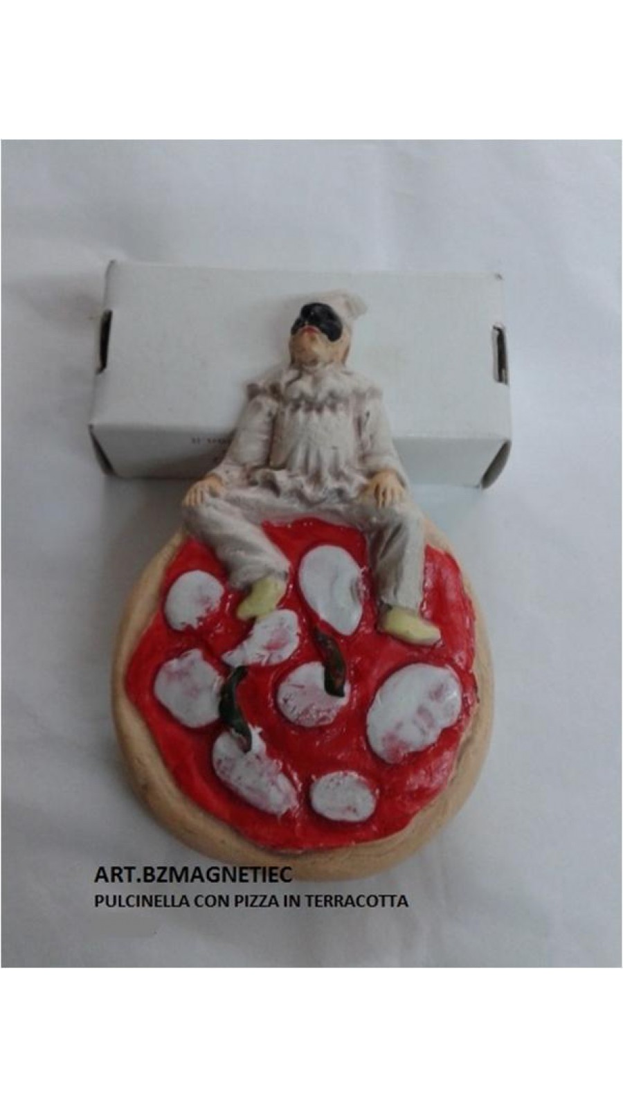 MAGNETE PULCINELLA CON PIZZA