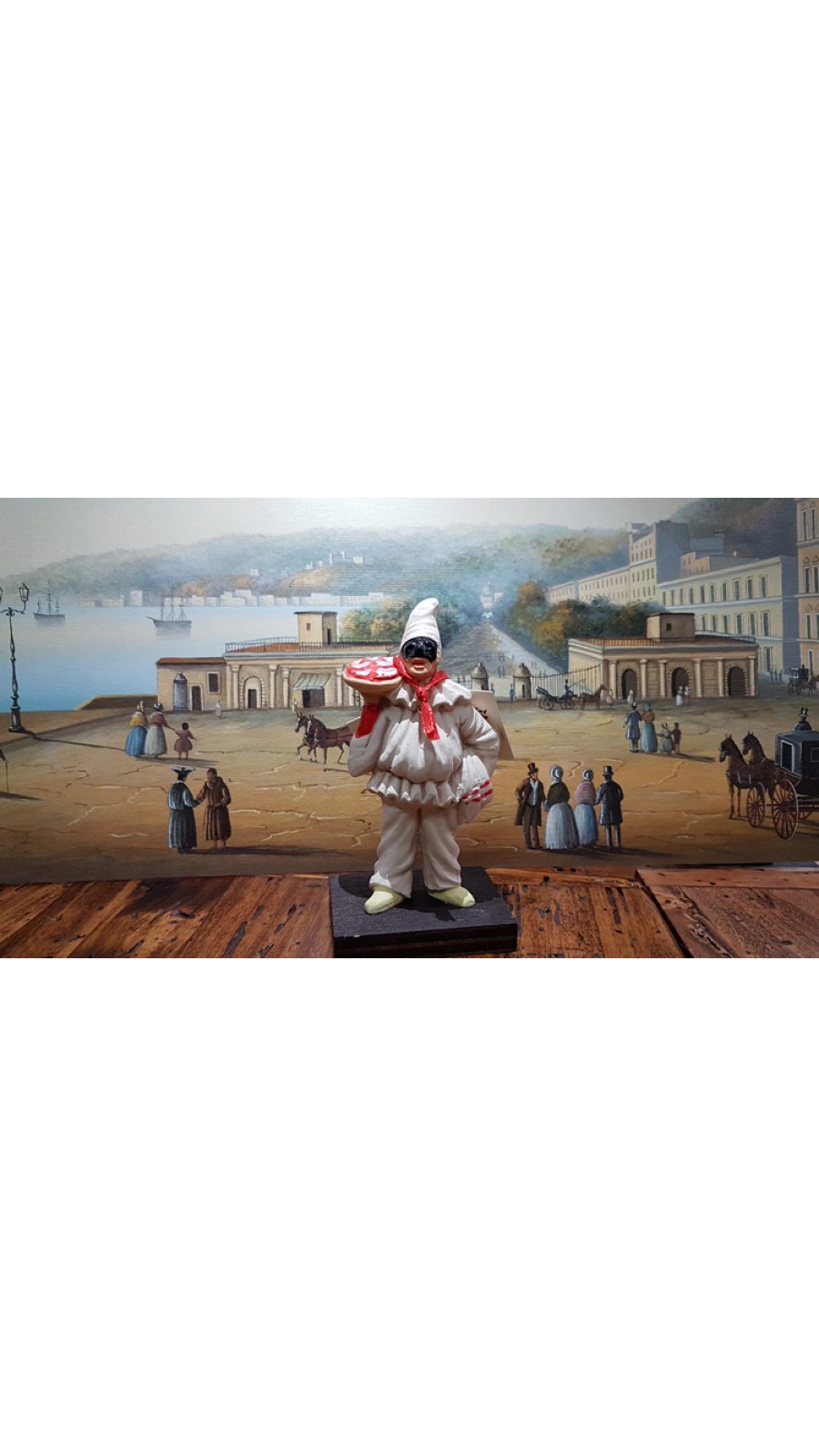 PULCINELLA TERRACOTTA CM10 CON PIZZA