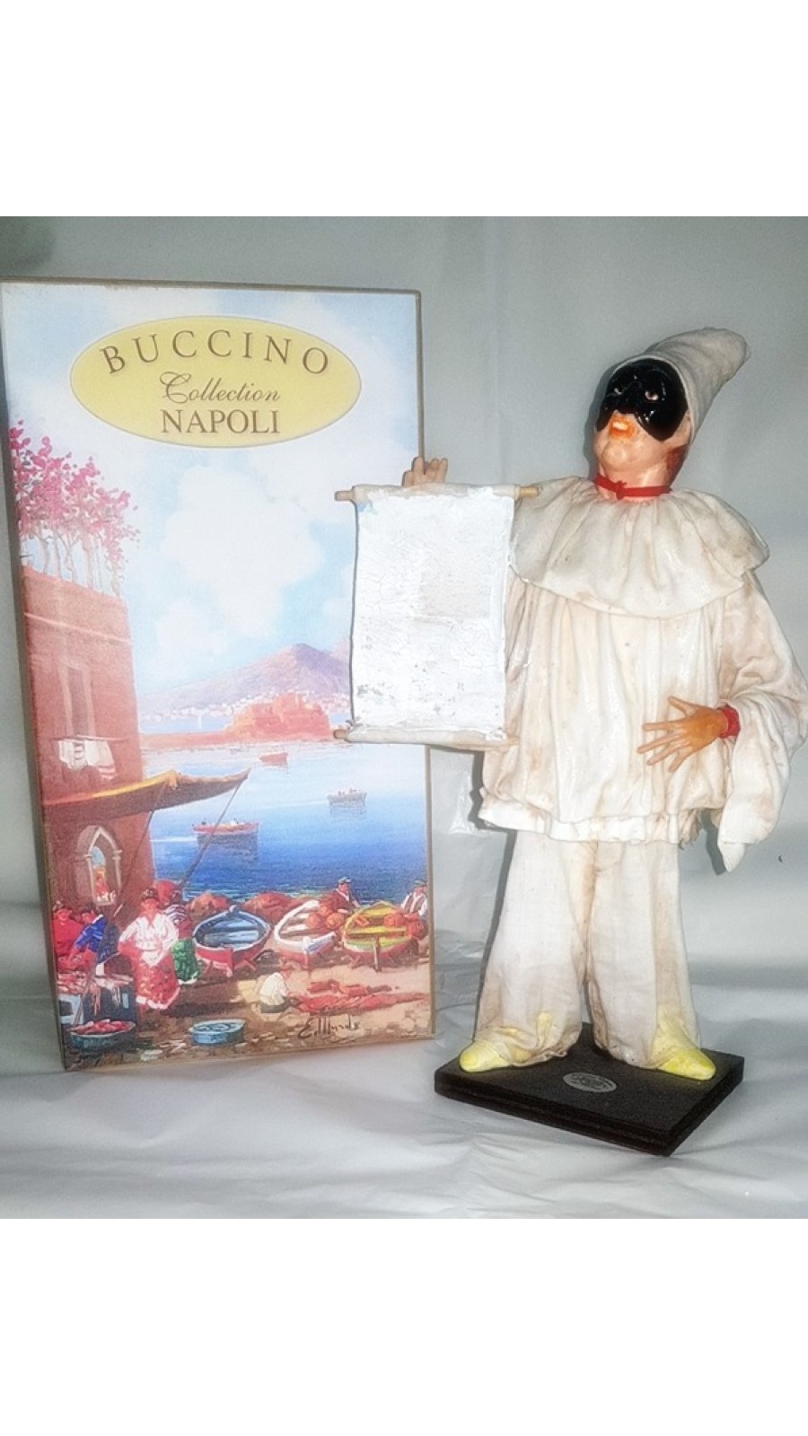 Pulcinella Terracotta Vestito con Pergamena (CM 30)